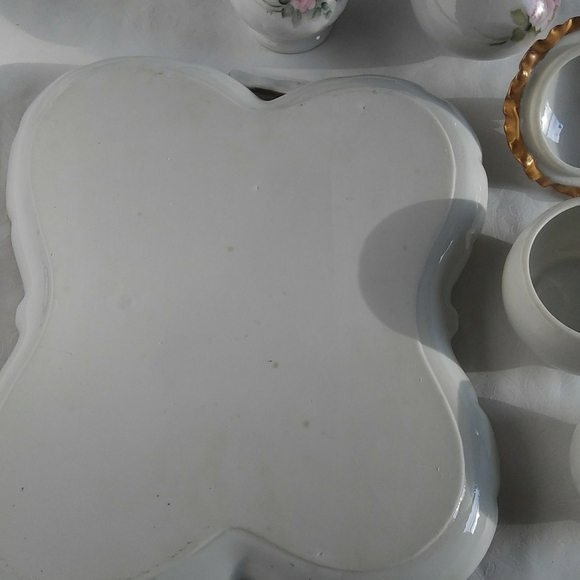 Vintage Ceramic Vanity Set - Picture 11 of 12